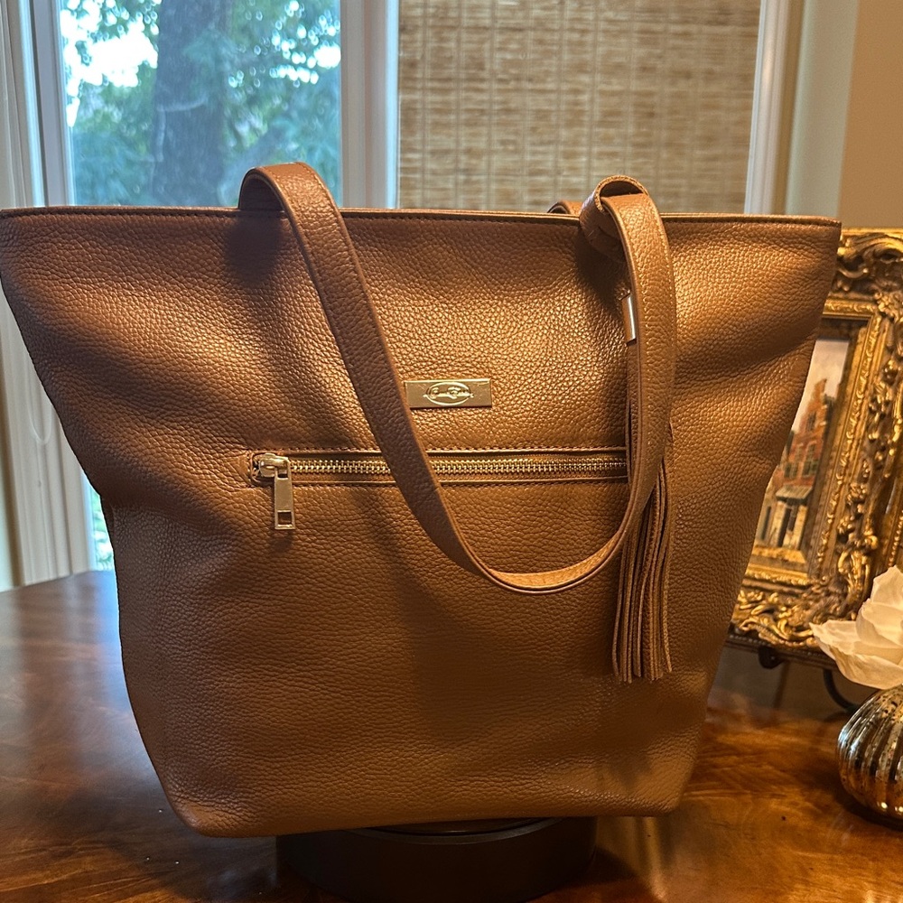 Elegant Brown Leather Tote Bag